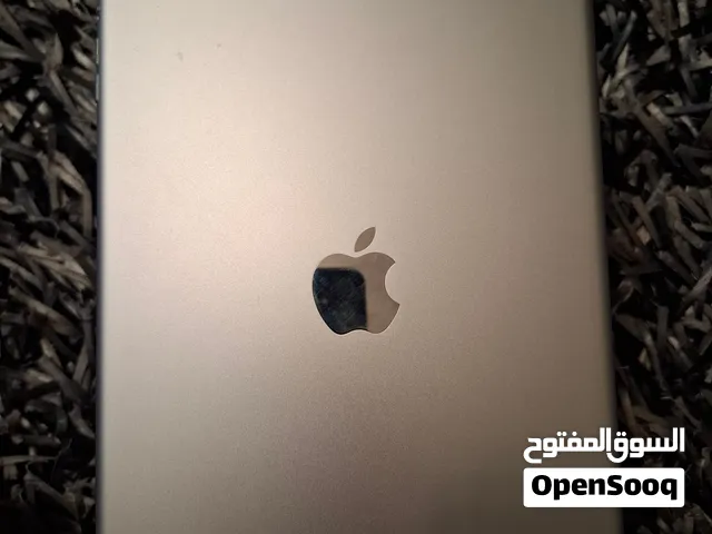 Apple iPad Air 128 GB in Tripoli