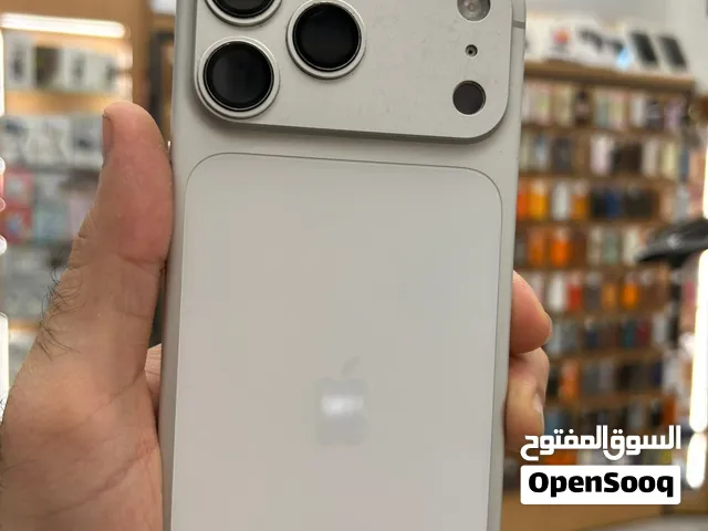 ايفون 17 برو ماكس بطاريه 100% الذاكرة 256 الجهاز كلش نظيف