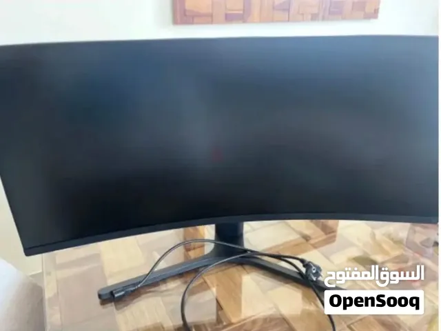 34inch curved, 4k resolution, excellent condition and 144hz.