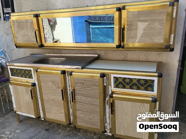 كاونتر قطعتين الطول مترين  سعر 175الف  وبي مجال للشراي عنوان زبير يوجد توصيل بصرة