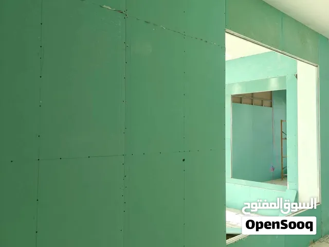 صفاء للديكور والاصباغ للجبس بورد -طلس عام او برغي وجوين -والاصباغ.  والروف كوت للاسطح -وجميع الديكور