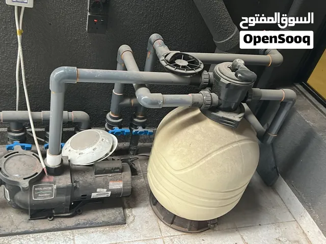 فلتر من 30-50 مترمربع ومضخة 1 حصان وتمديدات ولوازم المسبح لم يستعمل شيء مناسب للفل والاستراحات ،،،
