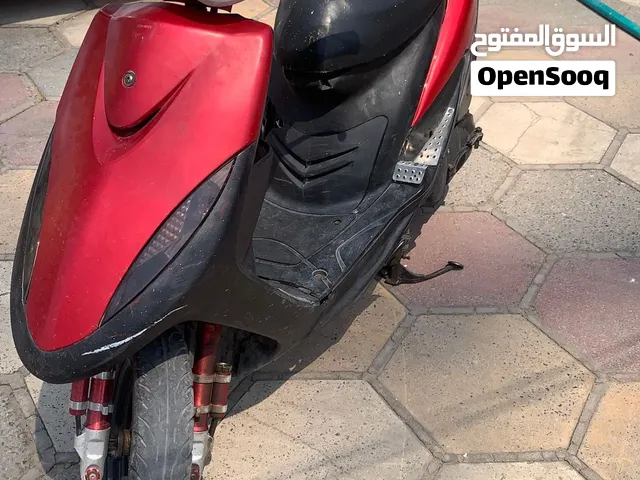 دراجة ماكس نظيفة وترتيبها على ايدي
