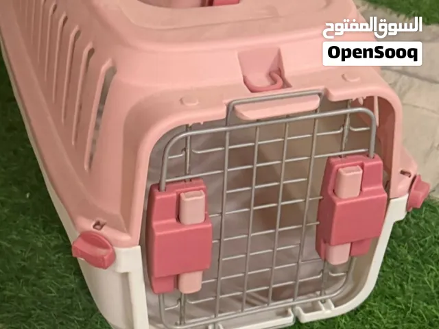 قفص او بيت للحيوانات الاليفة بحالة شبه جديدة. Pet cage or pet house, in almost-new condition.