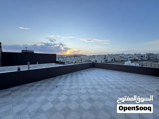 شقة طابق أخير مع روف مساحة (205م)داخلي (80م)ترس خارجي في أرقى مناطق ام حجير شفا بدران