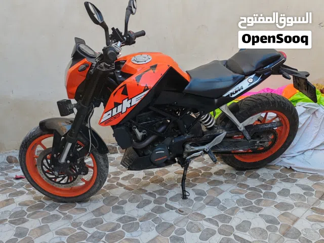 دراجة نارية محرك ريسنج انجكشن  KTM DUKE 200 CC