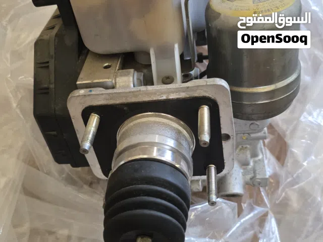 بيع جهاز ABS لسيارة برادو بسعر طيب