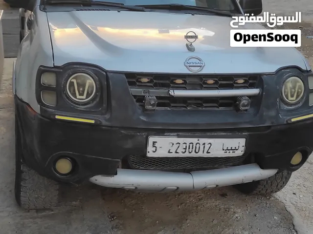 نيسان اكستيرا للبيع