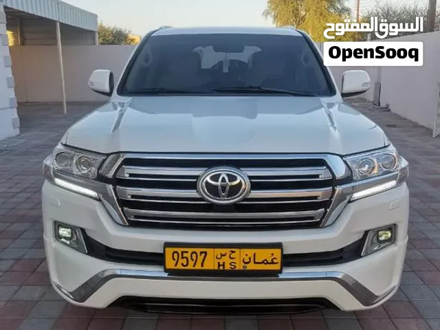 Used Toyota Land Cruiser in Al Dakhiliya