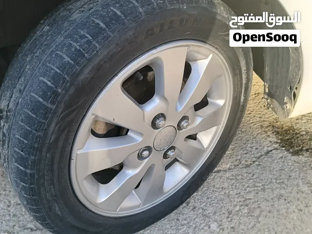 اربع جنطات المنيوم مع كوشوك قياس 14 للبيع