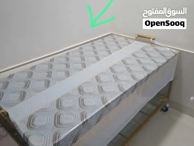 طاولة نظيف رقم التواصل على الواتس بس