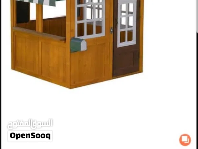 بيت أطفال من الخشب للعب الخارجي شبه جديد (السعر قابل للتفاوض)