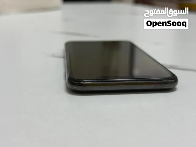 ايفون نظيف