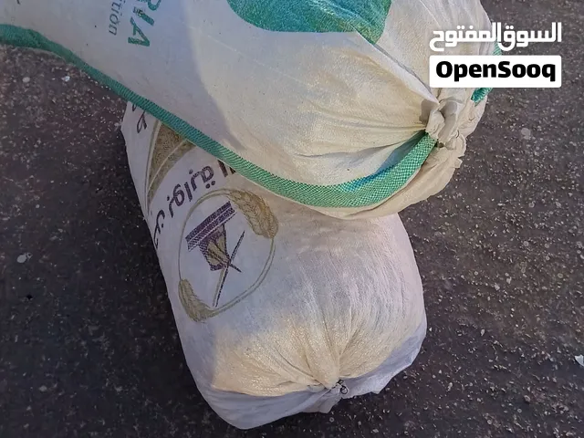 خبز ناشف نضيف