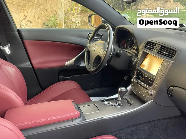 سيارة لكزس موديل 2011 معدلة لموديل 2024 استعمال شخصى بحالة ممتازة جدا موصفات يبانية فل اوبشن اتوماتي