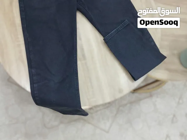 جينز اسود مريح بقصة slim fit  نمرة30