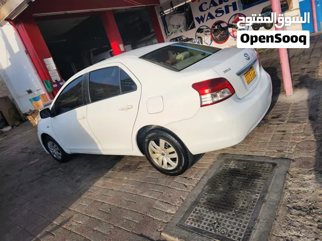 Toyota yaris 2011model Full fresh