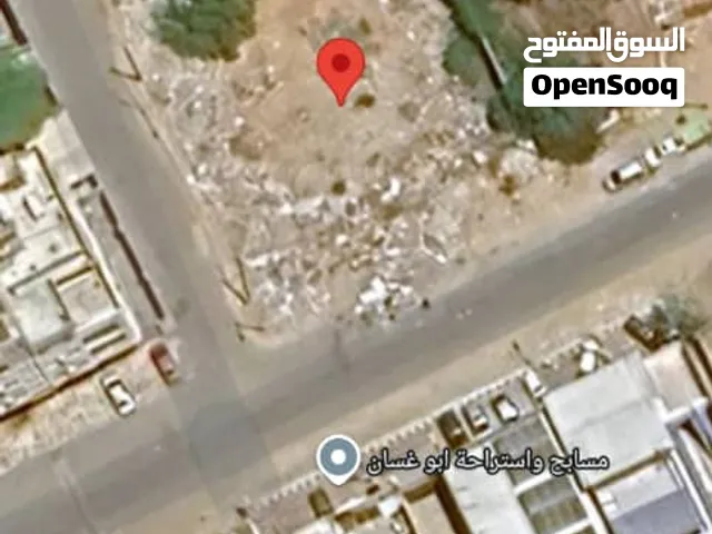 للبيع ارض في الدرين امام مسبح أبو غسان المساحة 60×30