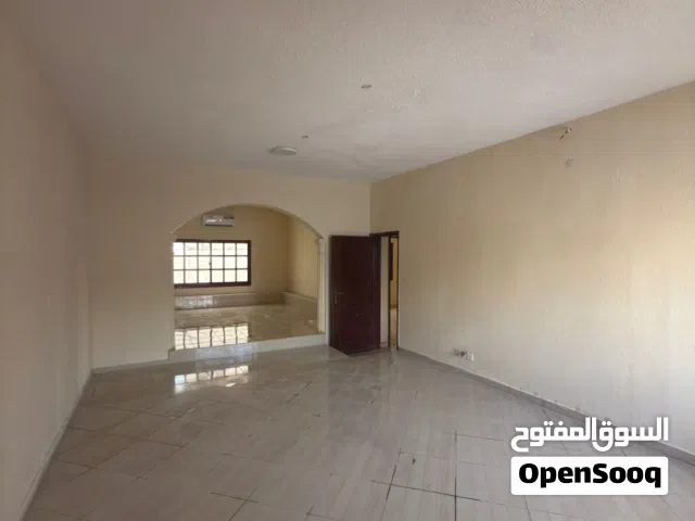 250 m2 2 Bedrooms Townhouse for Rent in Ras Al Khaimah Al-Dhait