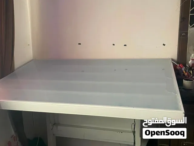 مرسم هندسي حجمه كبير