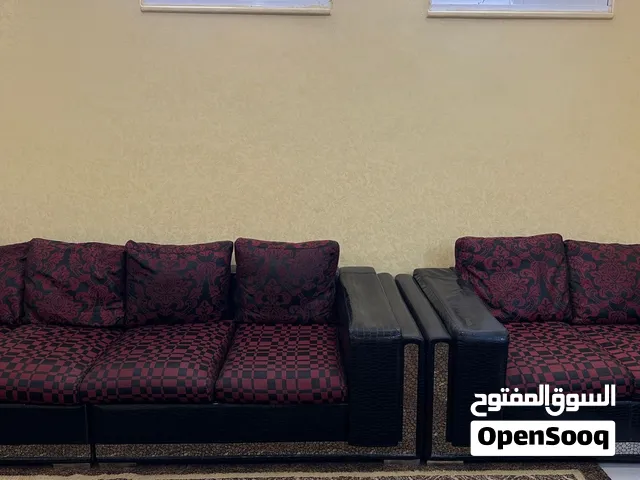 كنب جلد عصري