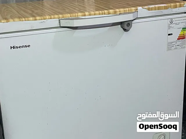 مجمدة نوع Hisense نظيفة استعمال قليل الحجم 260 لتر تجميدها قوي السعر (200)