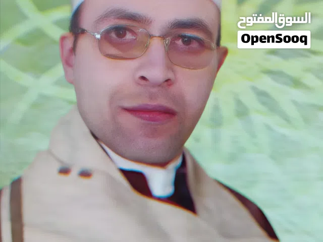 الدكتور محمد هيكل محفظ القرآن الكريم بعلم التجويد وعلم المقامات الصوتية