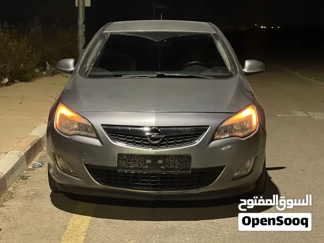 Used Opel Astra in Ramallah and Al-Bireh