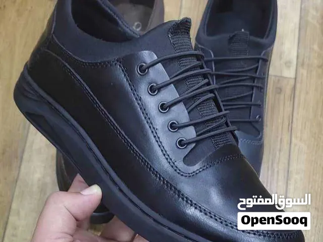 حذاء كلاسيك سبور