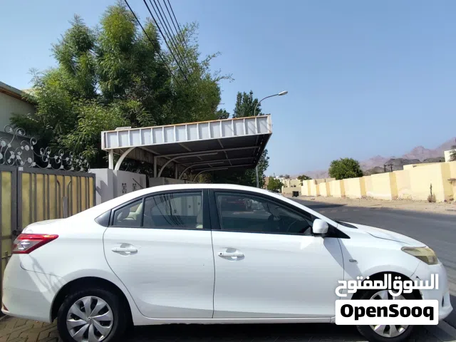 ياريس 1.3cc وكالة عمان بهوان