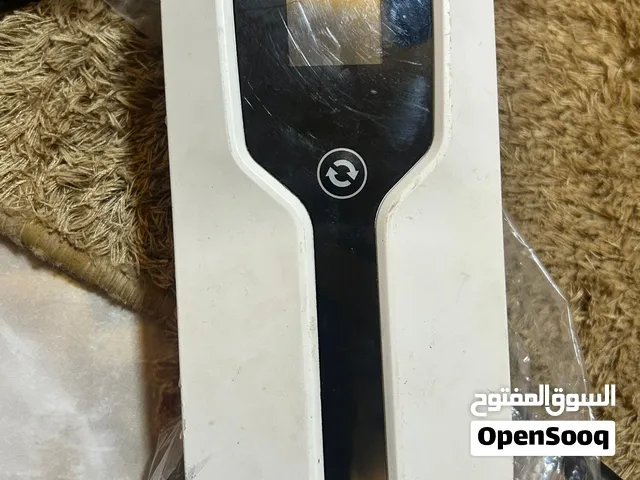 شاحن لجميع السيارات الكهرباء