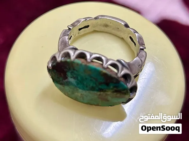 خواتم متنوعة بأحجار أصلية فيها القديم والمميز جداً..بأسعار مختلفة...