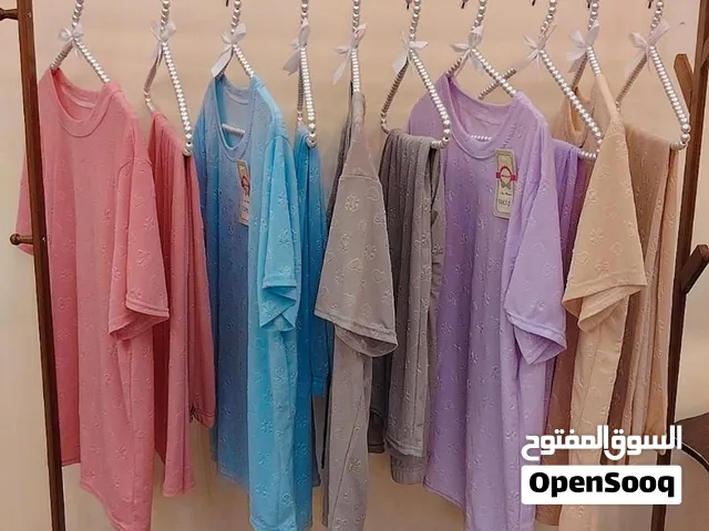 تراكات بخامات متعددة كشمير و فانيله بارده بقياسات متعددة