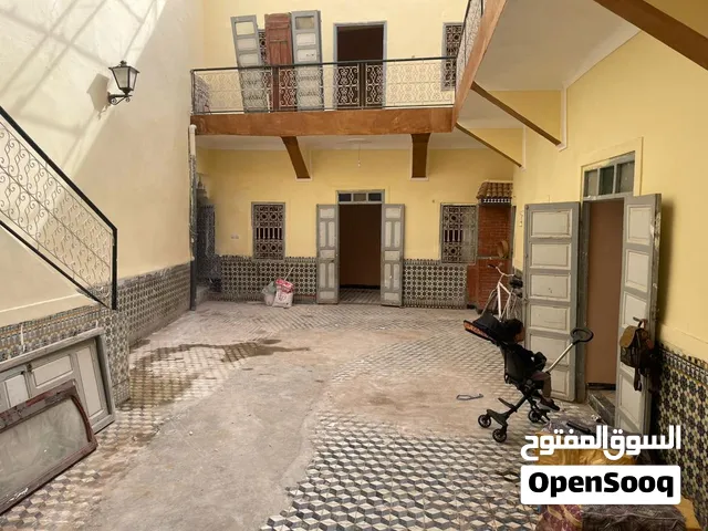 دار كبيرة للبيع