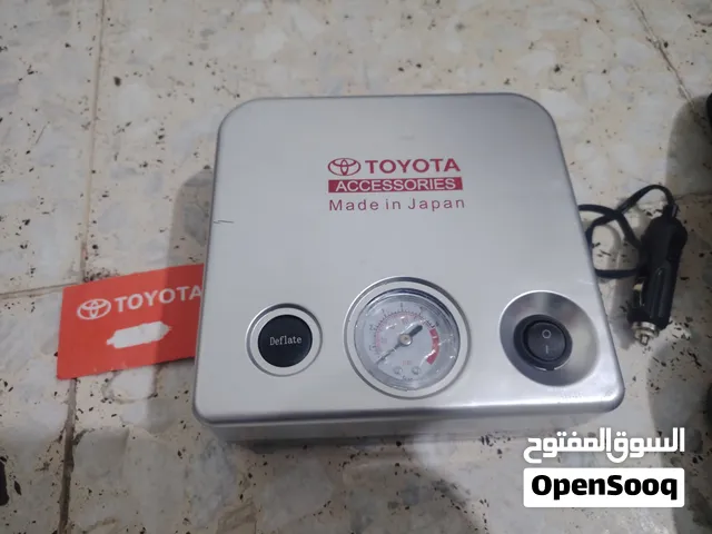 كمبريسر نفخ اطارات شرط الفحص استعمال مرة واحدة يشتغل على جداحه وعلى باتري  السعر 20