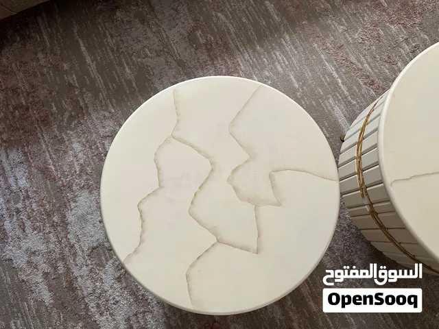 طاولات مستعمله بحاله الجديد