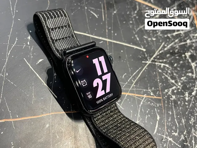 ساعة ابل se2