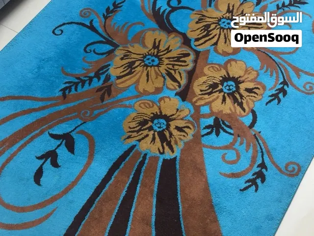 Center Carpet