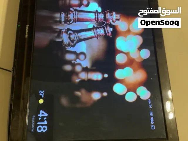 شاشة باناسونيك نظيفة 60 هيرتز مع قطعة كرومكاست عشان يخلي الشاشه سمارت