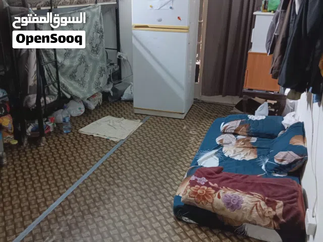 BEDSPACE AVAILABLE FOR PAKISTANI MALE, INCLUDE EWA