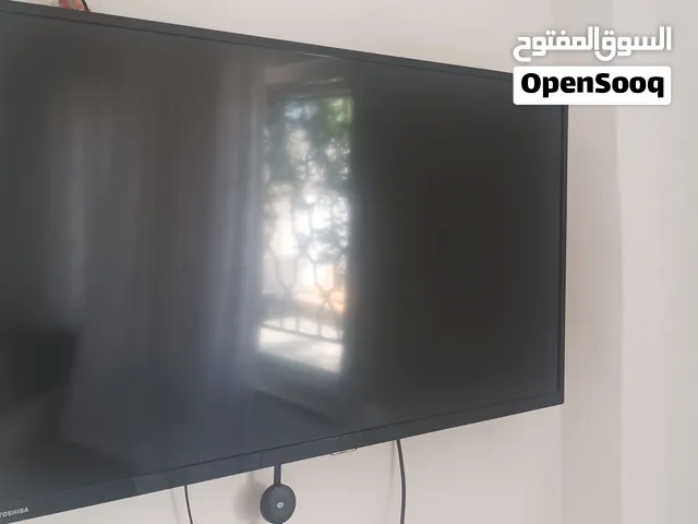شاشه توشيبا معروفه بي ماركتها للبيع