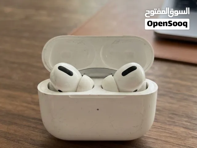 ايربود برو الجيل الأول