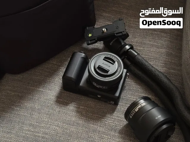 كاميرا سوني Sony ZV-E10 II شبه جديدة (استعمال خفيف جداً) مع ضمان قمرة وملحقات متكاملة