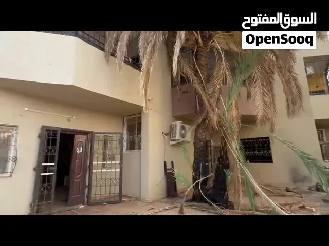 بيت في المجاهدين فيه 7شقق