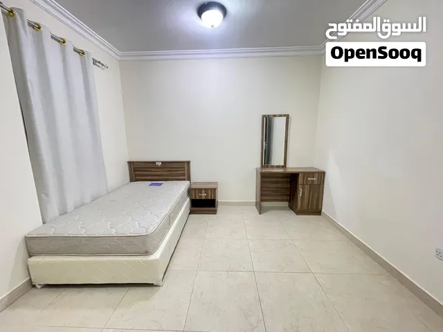 NO STUDIO  NO FAMILY  ONLY SINGLE MALE & FEMALE EXCUTIVE BACHELOR