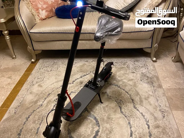 سكوتر شاومي قمة في النظافة اخو الجديد مع كرسي بطارية جديدة خالي من اي خدوش