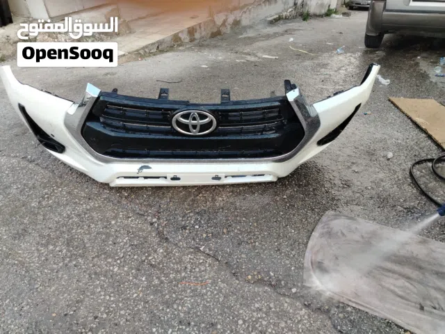 طبون أمامي تويوتا هايلوكس موديل 2022 بحالة ممتازة للجادين
