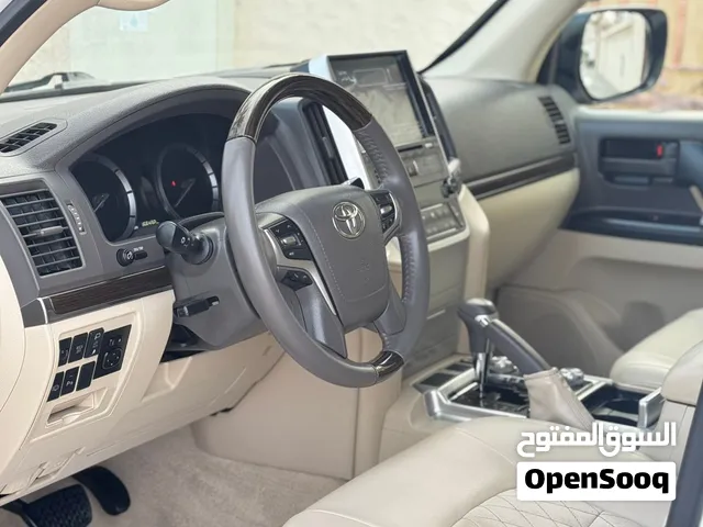 Land Cruiser 2019 full operation