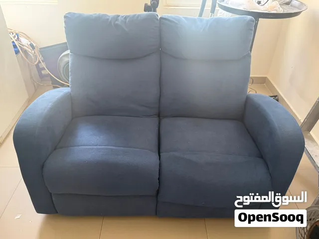 كنبة لشخصين (Recliner) للبيع – بحالة ممتازة