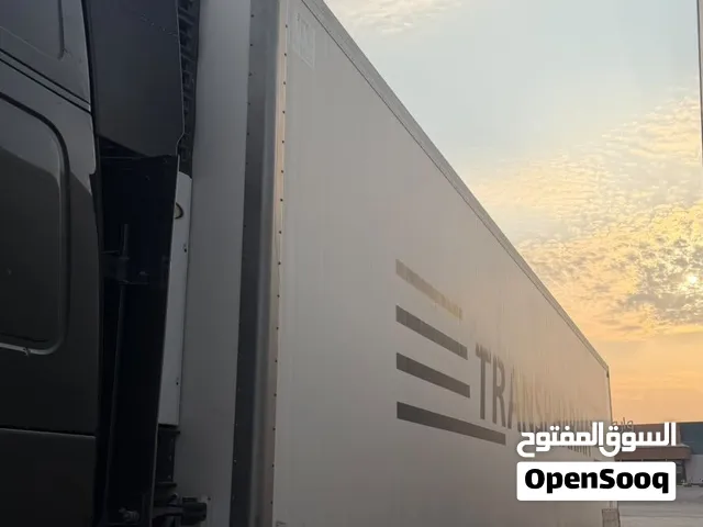 شاحنة تبريد أوبل موديل 2012 مستعملة بحالة جيدة